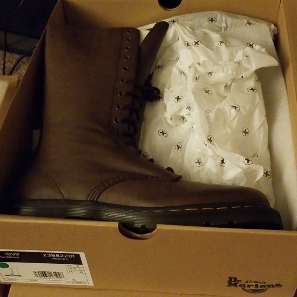 Brown 14 eye Dr Martens with side zipper